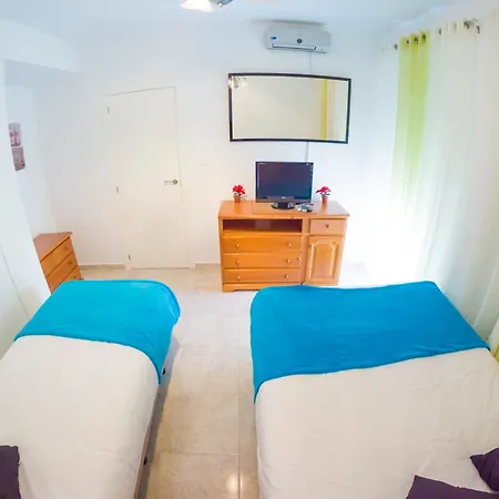 Homely Club Nautico Торевьиа
