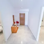 Homely Club Nautico 托雷维耶哈