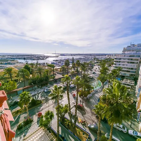 Homely Club Nautico Torrevieja