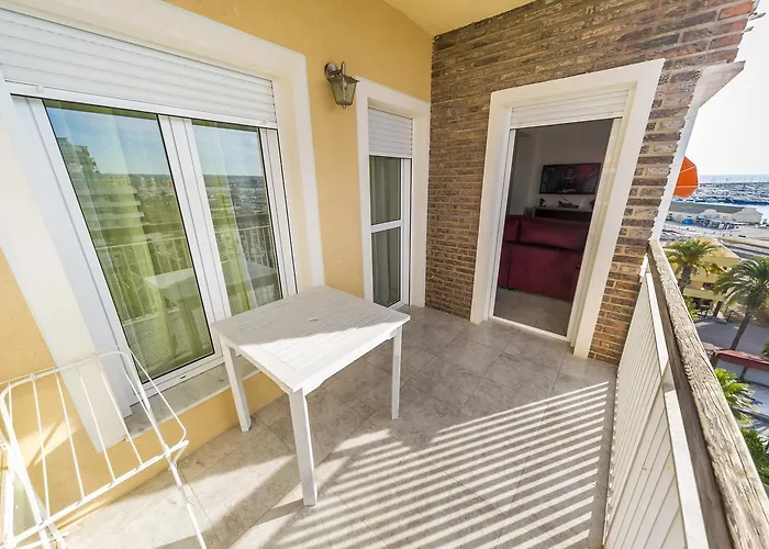 Homely Club Nautico Διαμέρισμα Τορεβιέχα